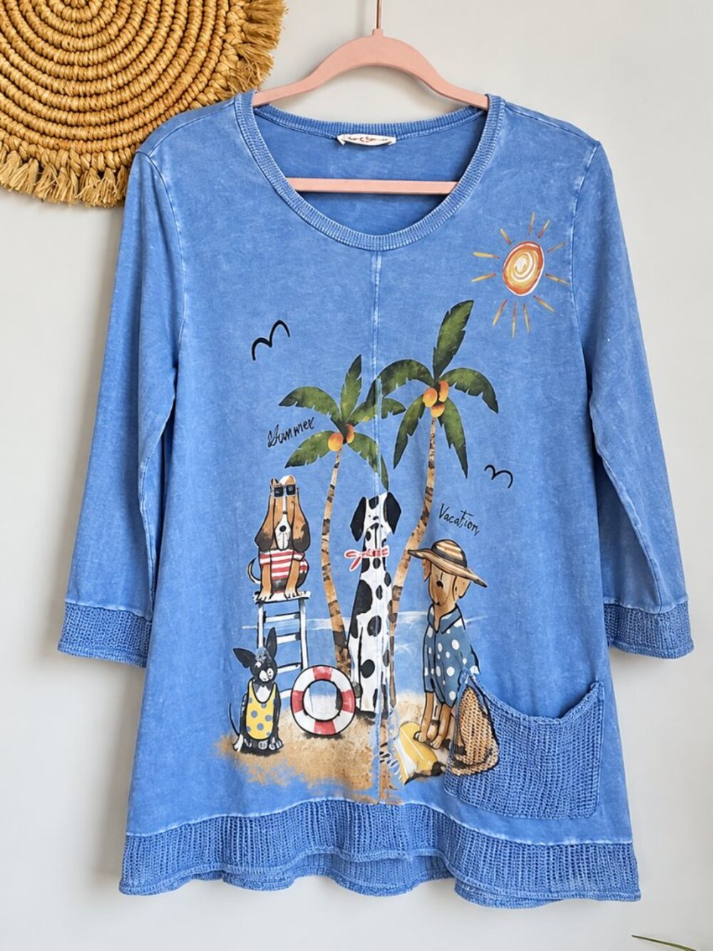 Jess & Jane Blue Mineral Wash Tropical Animal Graphic Tunic Top SZ Medium Quirky